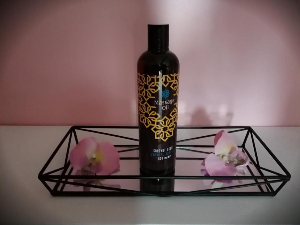 Bed and Breakfast Jacuzzi Massage Sur Rdv,Duo,Reiki,Californien, Reflexologie Plantaire, Et Bouteille Mousseux Offerte Ferolles Exterior foto